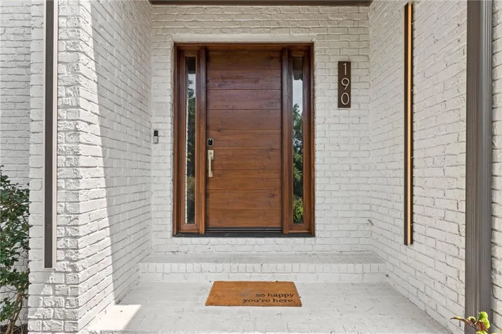 190 Grogans Landing, Sandy Springs, Georgia 30350, 5 Bedrooms Bedrooms, ,4 BathroomsBathrooms,Residential,Sold,190 Grogans Landing,7264610