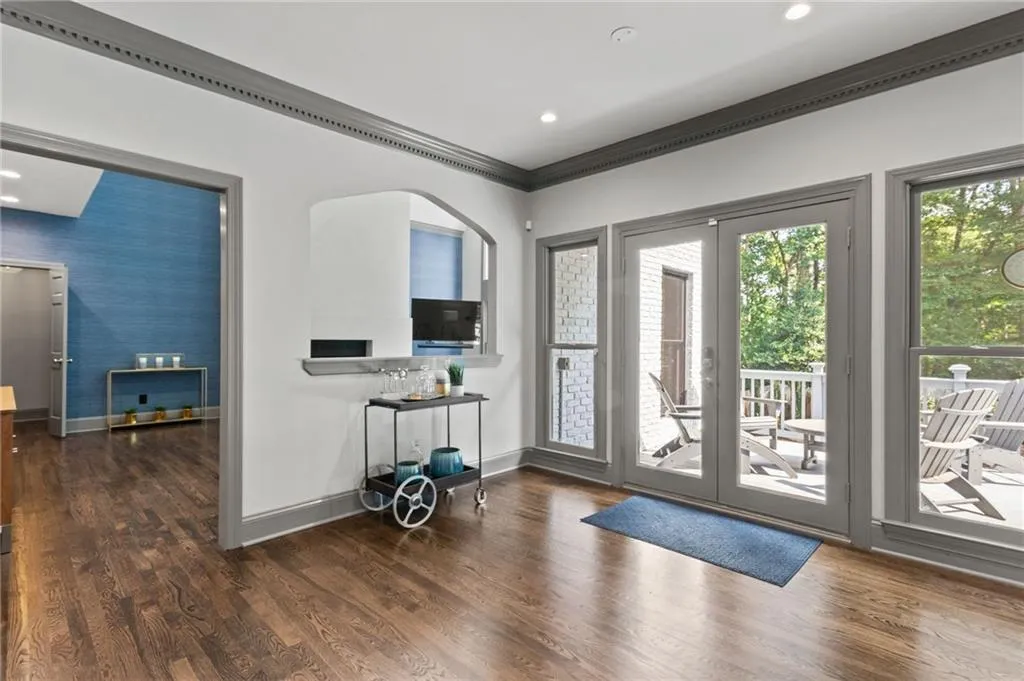 190 Grogans Landing, Sandy Springs, Georgia 30350, 5 Bedrooms Bedrooms, ,4 BathroomsBathrooms,Residential,Sold,190 Grogans Landing,7264610