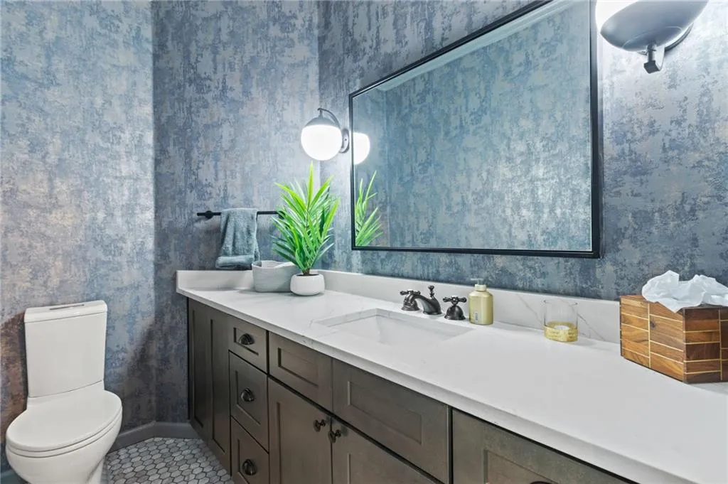 190 Grogans Landing, Sandy Springs, Georgia 30350, 5 Bedrooms Bedrooms, ,4 BathroomsBathrooms,Residential,Sold,190 Grogans Landing,7264610