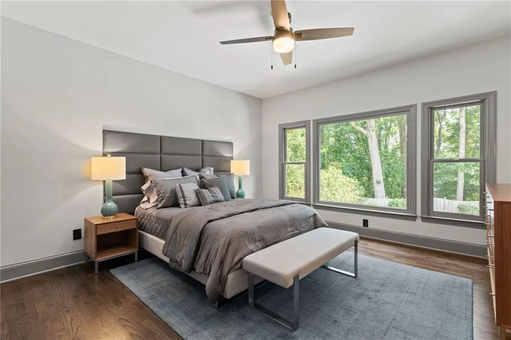 190 Grogans Landing, Sandy Springs, Georgia 30350, 5 Bedrooms Bedrooms, ,4 BathroomsBathrooms,Residential,Sold,190 Grogans Landing,7264610