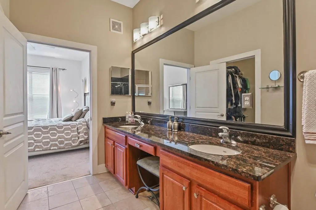 799 Hammond Drive Unit 429, Sandy Springs, Georgia 30328, 2 Bedrooms Bedrooms, ,2 BathroomsBathrooms,Residential,Sold,799 Hammond Drive Unit 429,6832680