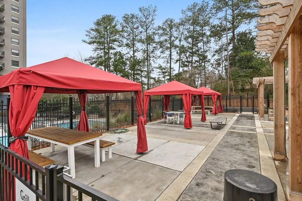 799 Hammond Drive Unit 429, Sandy Springs, Georgia 30328, 2 Bedrooms Bedrooms, ,2 BathroomsBathrooms,Residential,Sold,799 Hammond Drive Unit 429,6832680