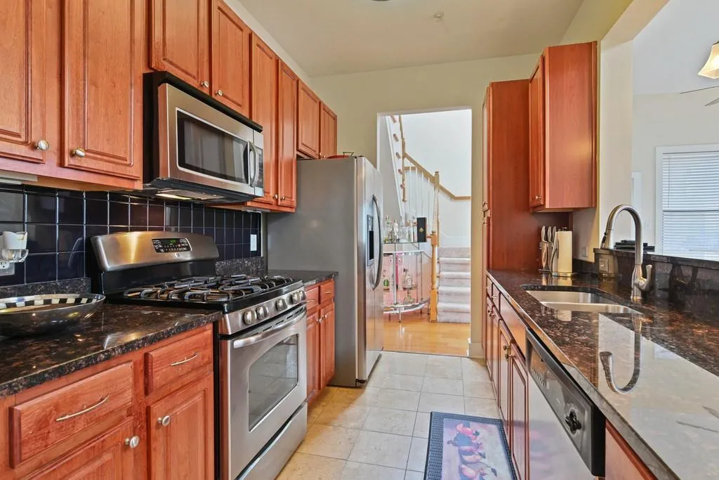 799 Hammond Drive Unit 429, Sandy Springs, Georgia 30328, 2 Bedrooms Bedrooms, ,2 BathroomsBathrooms,Residential,Sold,799 Hammond Drive Unit 429,6832680