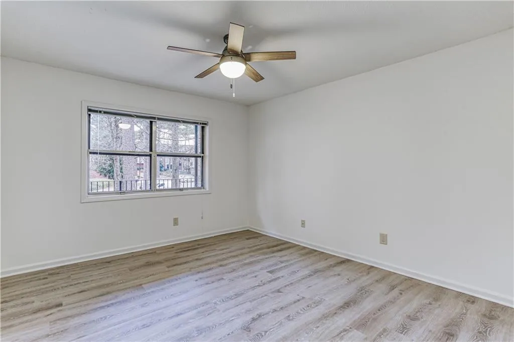 6851 Roswell Road Unit M18, Sandy Springs, Georgia 30328, 3 Bedrooms Bedrooms, ,2 BathroomsBathrooms,Residential,Sold,6851 Roswell Road Unit M18,6669988