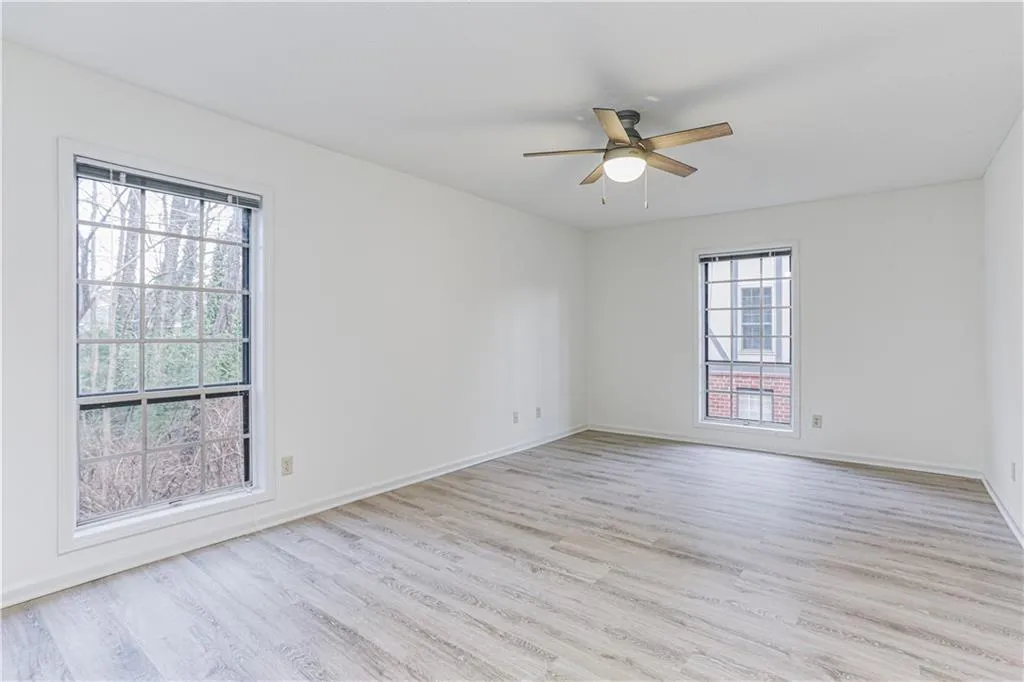 6851 Roswell Road Unit M18, Sandy Springs, Georgia 30328, 3 Bedrooms Bedrooms, ,2 BathroomsBathrooms,Residential,Sold,6851 Roswell Road Unit M18,6669988