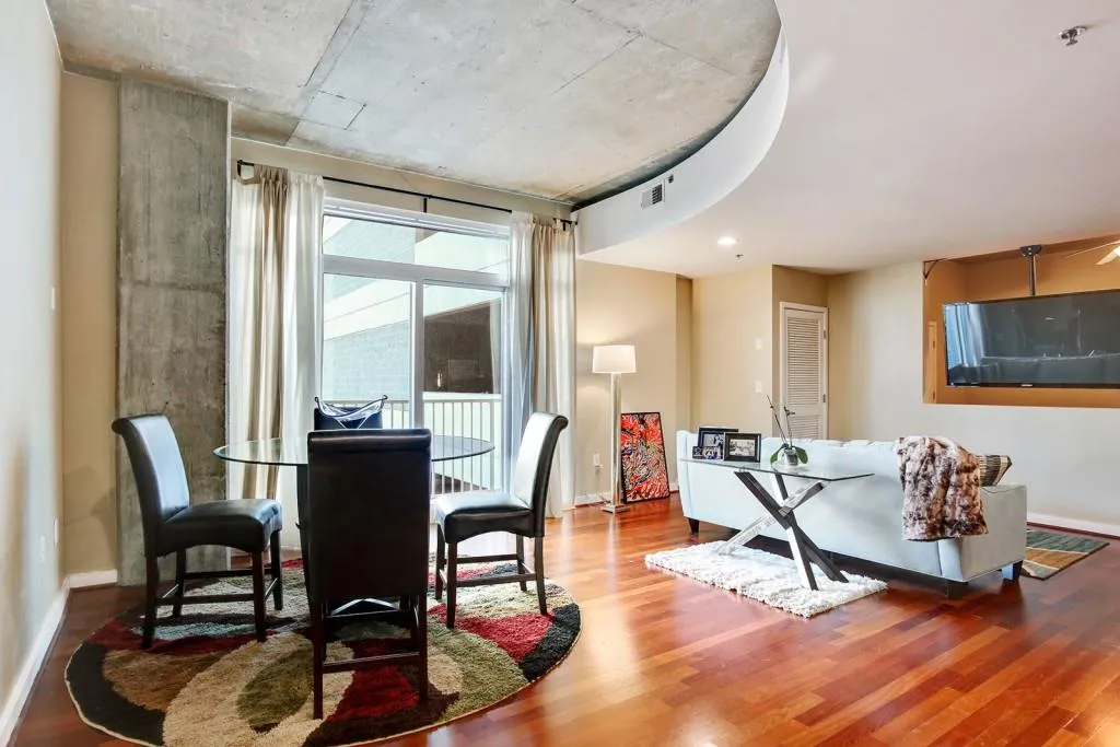 250 Pharr Road Unit 501, Atlanta, Georgia 30305, 1 Bedroom Bedrooms, ,1 BathroomBathrooms,Residential,Sold,250 Pharr Road Unit 501,5923192