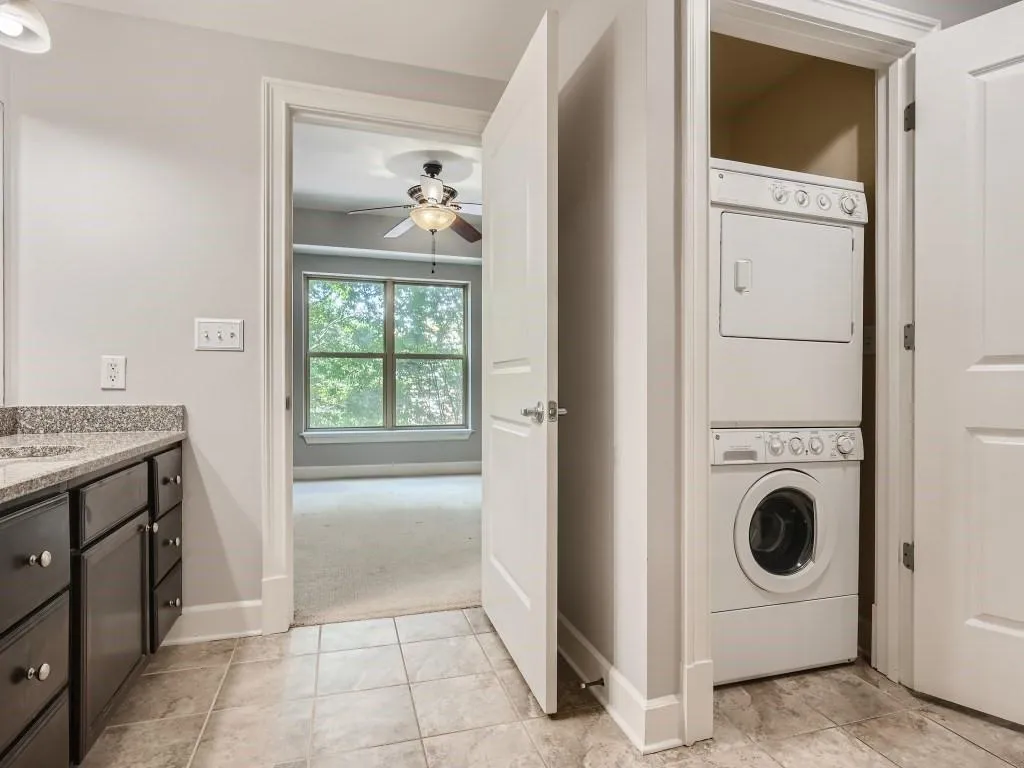 200 River Vista Drive Unit 405, Atlanta, Georgia 30339, 1 Bedroom Bedrooms, ,1 BathroomBathrooms,Residential,Sold,200 River Vista Drive Unit 405,7094323