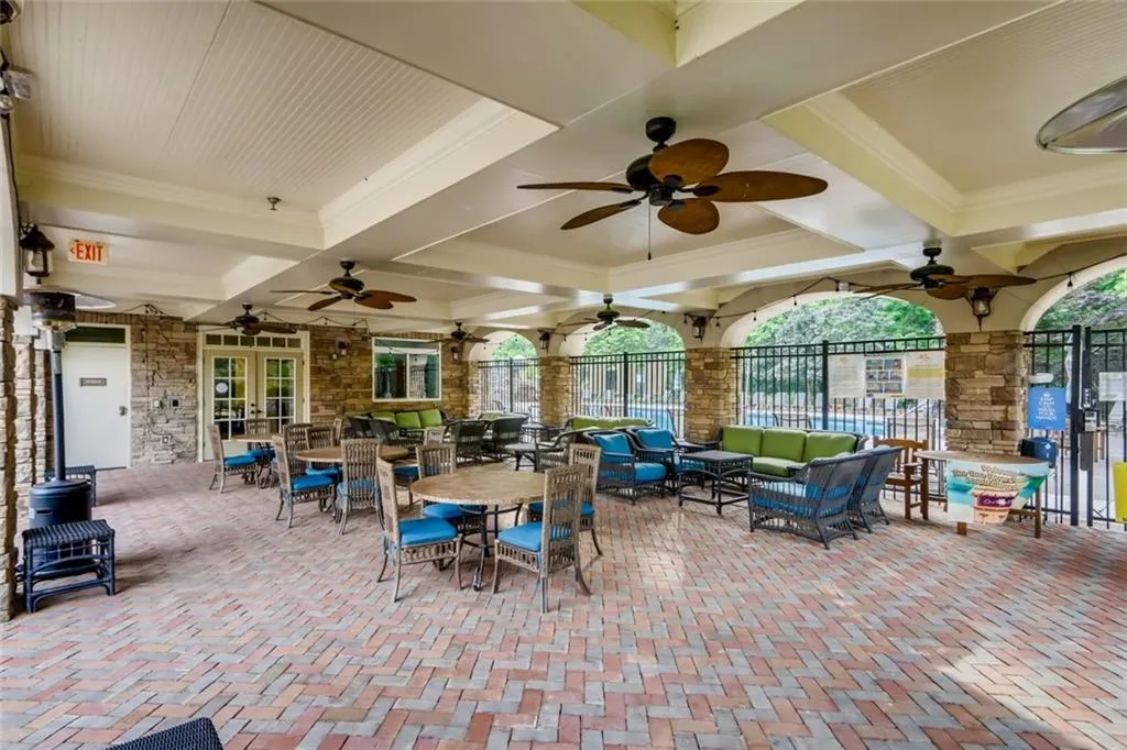 200 River Vista Drive Unit 405, Atlanta, Georgia 30339, 1 Bedroom Bedrooms, ,1 BathroomBathrooms,Residential,Sold,200 River Vista Drive Unit 405,7094323