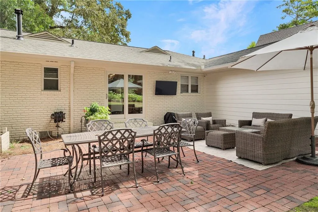 2616 Winding Lane Ne, Brookhaven, Georgia 30319, 4 Bedrooms Bedrooms, ,2 BathroomsBathrooms,Residential,For Sale,2616 Winding Lane Ne,7630325