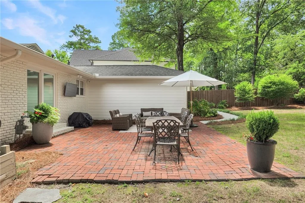 2616 Winding Lane Ne, Brookhaven, Georgia 30319, 4 Bedrooms Bedrooms, ,2 BathroomsBathrooms,Residential,For Sale,2616 Winding Lane Ne,7630325