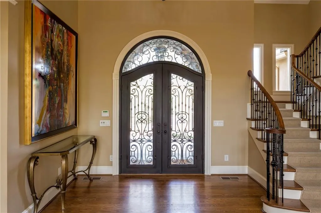 875 Marseilles Drive, Sandy Springs, Georgia 30327, 6 Bedrooms Bedrooms, ,7 BathroomsBathrooms,Residential,Sold,875 Marseilles Drive,5668154