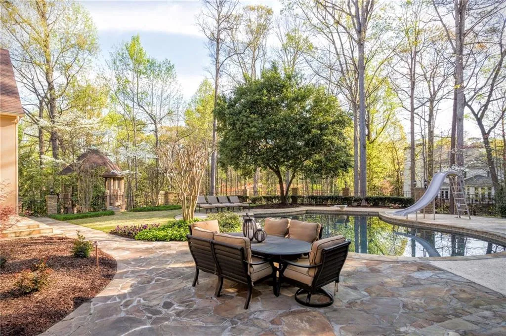 875 Marseilles Drive, Sandy Springs, Georgia 30327, 6 Bedrooms Bedrooms, ,7 BathroomsBathrooms,Residential,Sold,875 Marseilles Drive,5668154