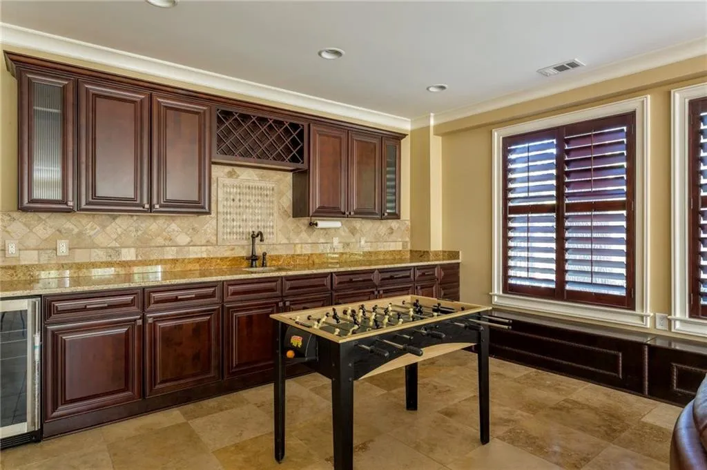 875 Marseilles Drive, Sandy Springs, Georgia 30327, 6 Bedrooms Bedrooms, ,7 BathroomsBathrooms,Residential,Sold,875 Marseilles Drive,5668154