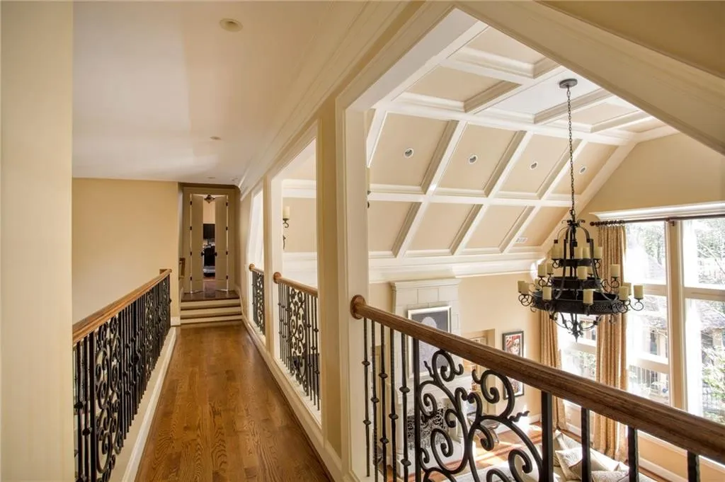 875 Marseilles Drive, Sandy Springs, Georgia 30327, 6 Bedrooms Bedrooms, ,7 BathroomsBathrooms,Residential,Sold,875 Marseilles Drive,5668154