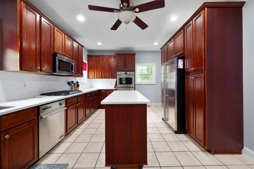 Atlanta, Georgia 30318, ,Residential Income,Sold,7569034