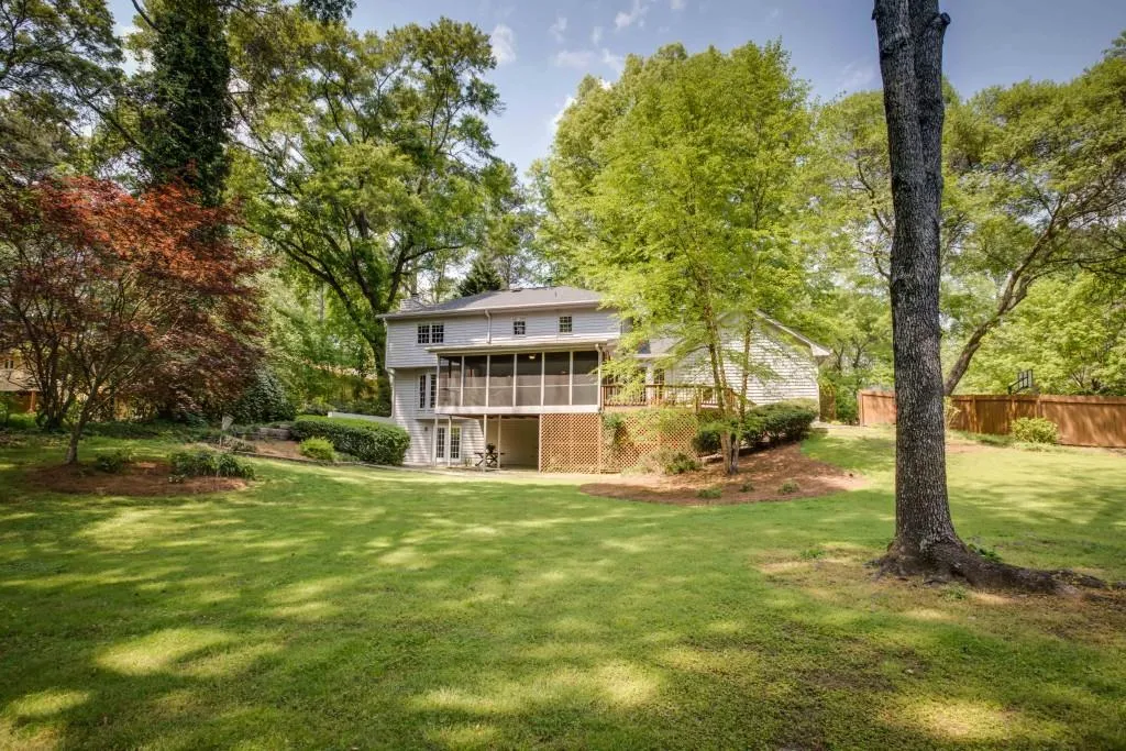 5025 Nesbit Ferry Lane, Sandy Springs, Georgia 30350, 4 Bedrooms Bedrooms, ,2 BathroomsBathrooms,Residential,Sold,5025 Nesbit Ferry Lane,5837493