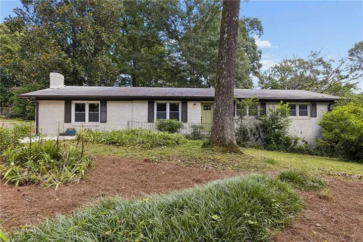 412 Derbyshire Drive, Stone Mountain, Georgia 30088