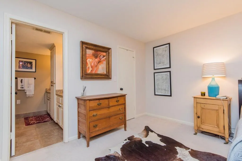 6851 Roswell Road Unit F-14, Atlanta, Georgia 30328, 3 Bedrooms Bedrooms, ,2 BathroomsBathrooms,Residential,Sold,6851 Roswell Road Unit F-14,6059452
