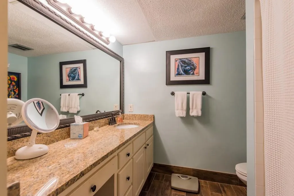 6851 Roswell Road Unit F-14, Atlanta, Georgia 30328, 3 Bedrooms Bedrooms, ,2 BathroomsBathrooms,Residential,Sold,6851 Roswell Road Unit F-14,6059452