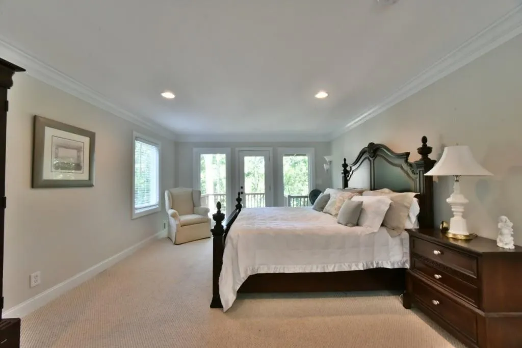 9205 Huntcliff Trace, Sandy Springs, Georgia 30350, 7 Bedrooms Bedrooms, ,5 BathroomsBathrooms,Residential,Sold,9205 Huntcliff Trace,5633543