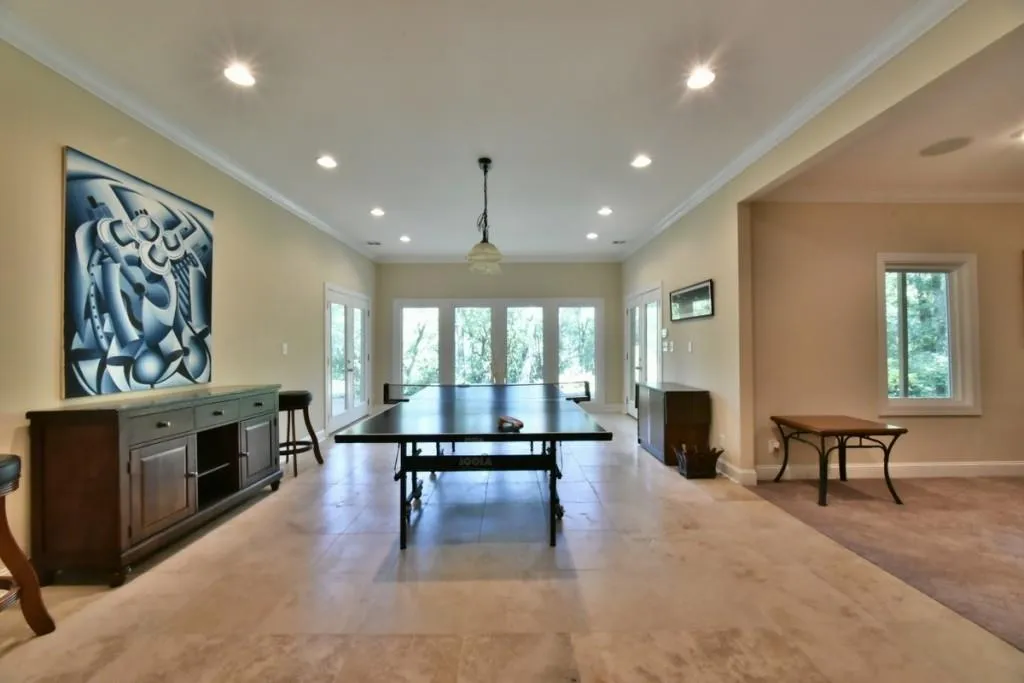 9205 Huntcliff Trace, Sandy Springs, Georgia 30350, 7 Bedrooms Bedrooms, ,5 BathroomsBathrooms,Residential,Sold,9205 Huntcliff Trace,5633543