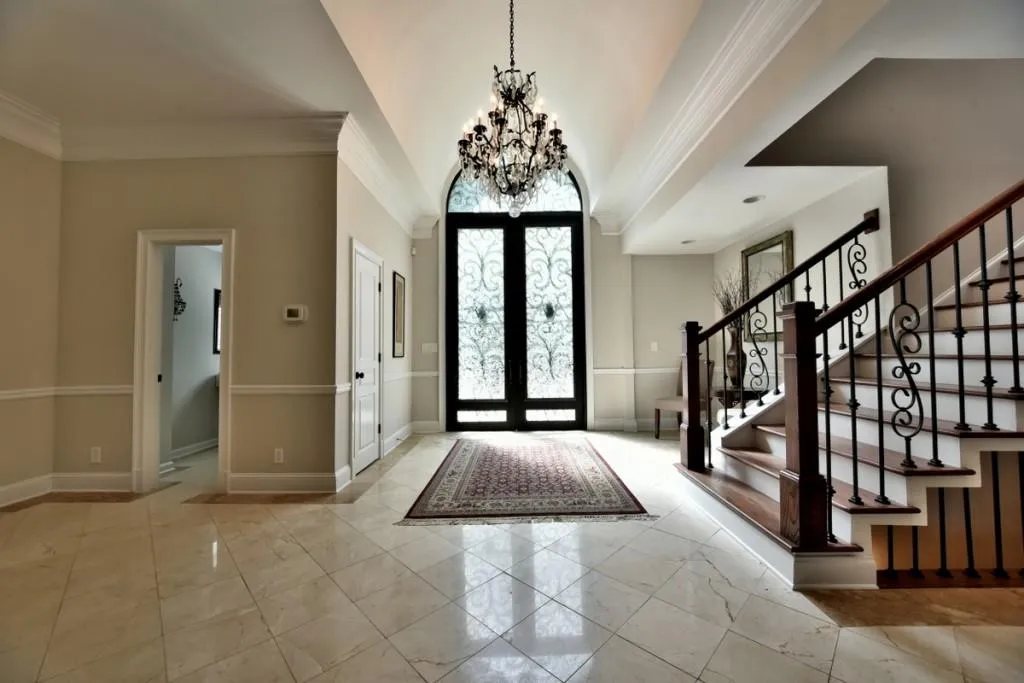 9205 Huntcliff Trace, Sandy Springs, Georgia 30350, 7 Bedrooms Bedrooms, ,5 BathroomsBathrooms,Residential,Sold,9205 Huntcliff Trace,5633543