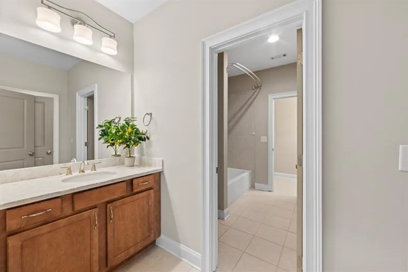 6454 Meridian Way, Atlanta, Georgia 30328, 5 Bedrooms Bedrooms, ,4 BathroomsBathrooms,Residential,For Sale,6454 Meridian Way,7627846