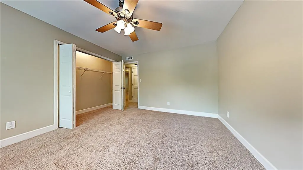 6980 Roswell Road Unit H2, Sandy Springs, Georgia 30328, 3 Bedrooms Bedrooms, ,2 BathroomsBathrooms,Residential,Sold,6980 Roswell Road Unit H2,6713049