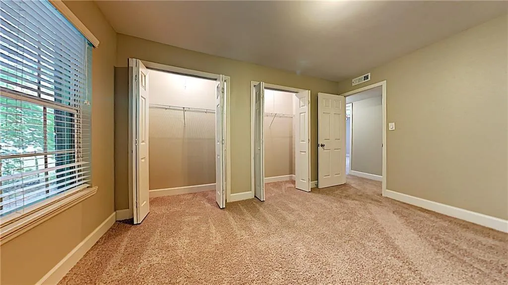 6980 Roswell Road Unit H2, Sandy Springs, Georgia 30328, 3 Bedrooms Bedrooms, ,2 BathroomsBathrooms,Residential,Sold,6980 Roswell Road Unit H2,6713049