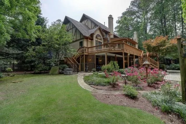 1810 Brandon Hall Drive, Sandy Springs, Georgia 30350, 5 Bedrooms Bedrooms, ,4 BathroomsBathrooms,Residential,Sold,1810 Brandon Hall Drive,5694367