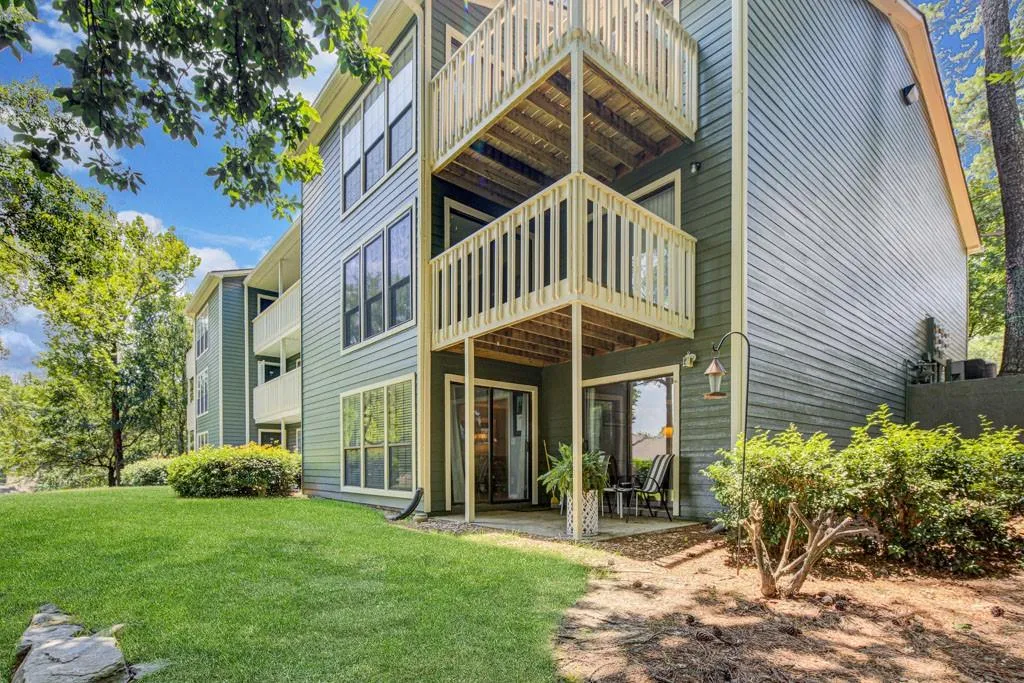 4604 Vinings Central Run Se Unit 131, Atlanta, Georgia 30339, 2 Bedrooms Bedrooms, ,2 BathroomsBathrooms,Residential,For Sale,4604 Vinings Central Run Se Unit 131,7643290