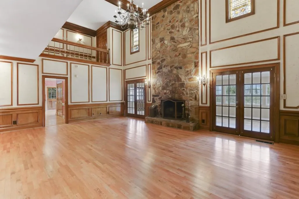 2655 Spalding Drive, Sandy Springs, Georgia 30350, 8 Bedrooms Bedrooms, ,8 BathroomsBathrooms,Residential,Sold,2655 Spalding Drive,6957229