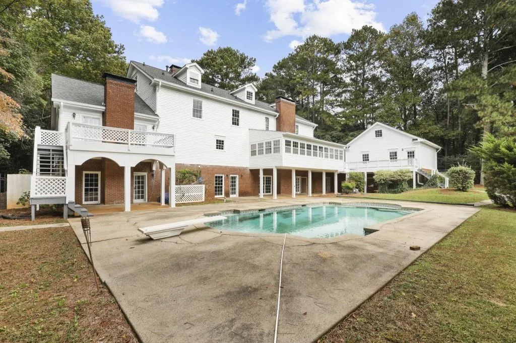 2655 Spalding Drive, Sandy Springs, Georgia 30350, 8 Bedrooms Bedrooms, ,8 BathroomsBathrooms,Residential,Sold,2655 Spalding Drive,6957229