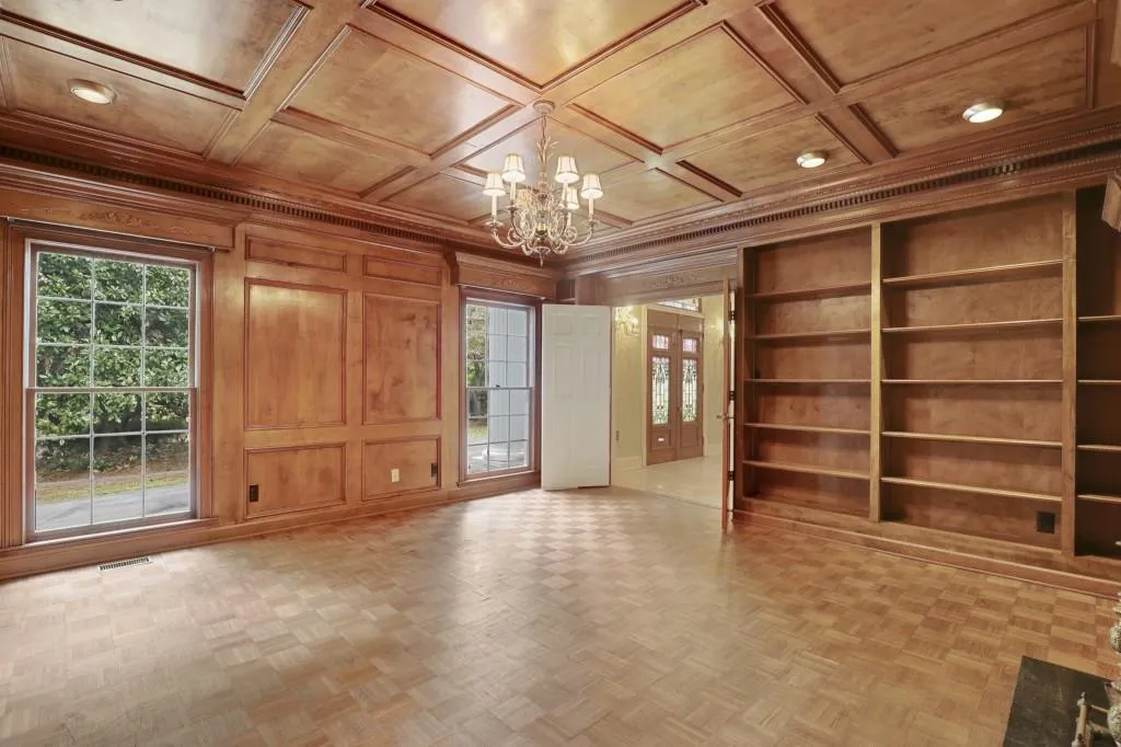 2655 Spalding Drive, Sandy Springs, Georgia 30350, 8 Bedrooms Bedrooms, ,8 BathroomsBathrooms,Residential,Sold,2655 Spalding Drive,6957229