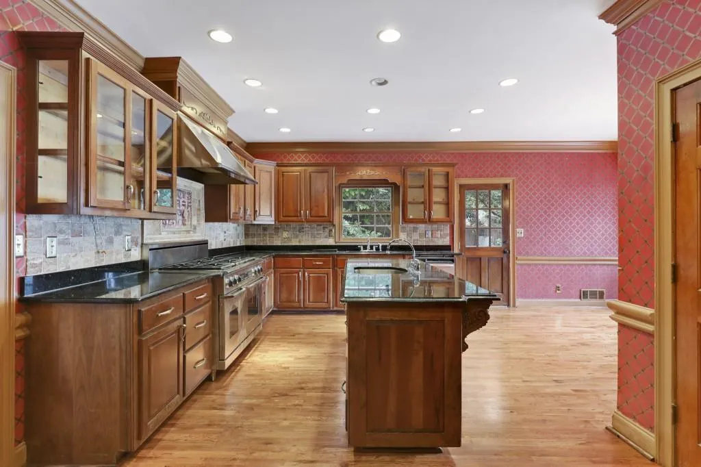 2655 Spalding Drive, Sandy Springs, Georgia 30350, 8 Bedrooms Bedrooms, ,8 BathroomsBathrooms,Residential,Sold,2655 Spalding Drive,6957229