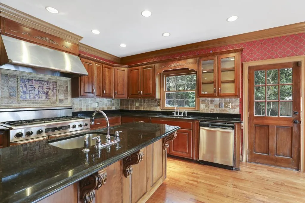 2655 Spalding Drive, Sandy Springs, Georgia 30350, 8 Bedrooms Bedrooms, ,8 BathroomsBathrooms,Residential,Sold,2655 Spalding Drive,6957229
