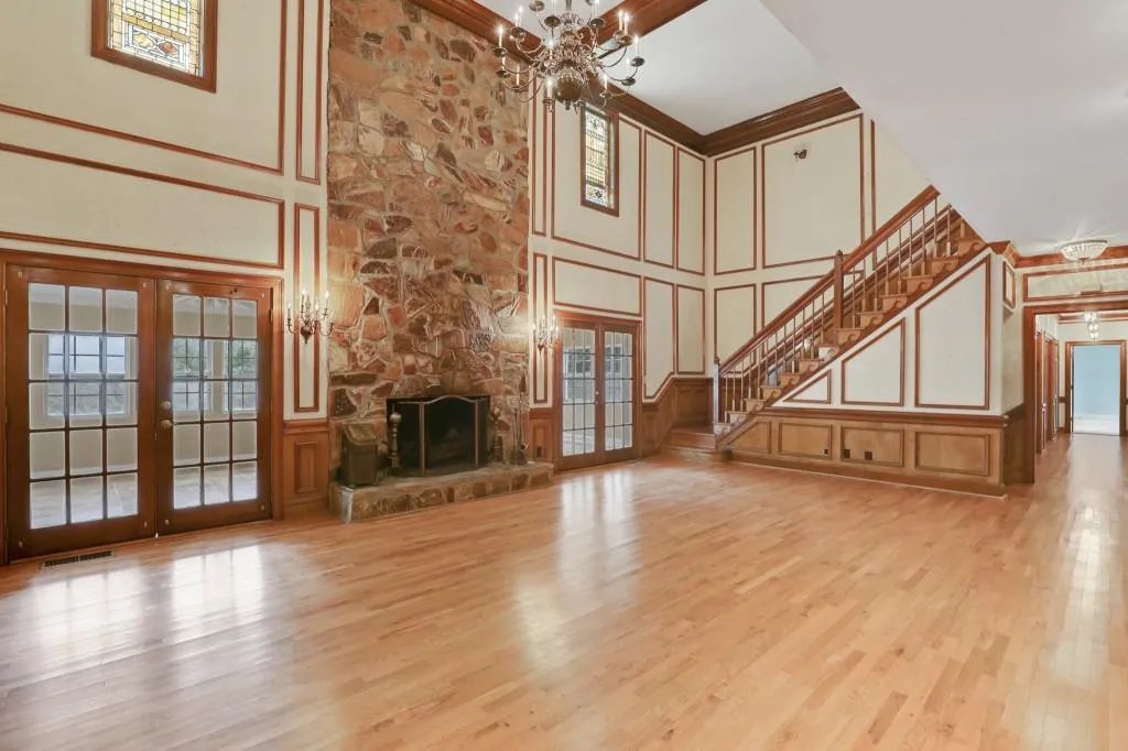 2655 Spalding Drive, Sandy Springs, Georgia 30350, 8 Bedrooms Bedrooms, ,8 BathroomsBathrooms,Residential,Sold,2655 Spalding Drive,6957229