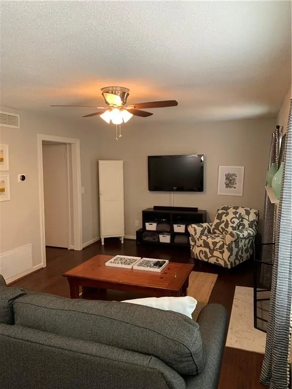 1206 Old Hammond Chase, Sandy Springs, Georgia 30350, 2 Bedrooms Bedrooms, ,2 BathroomsBathrooms,Residential,Sold,1206 Old Hammond Chase,6600351