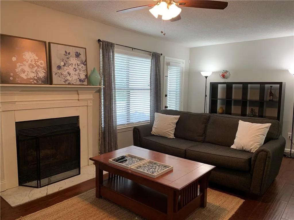 1206 Old Hammond Chase, Sandy Springs, Georgia 30350, 2 Bedrooms Bedrooms, ,2 BathroomsBathrooms,Residential,Sold,1206 Old Hammond Chase,6600351