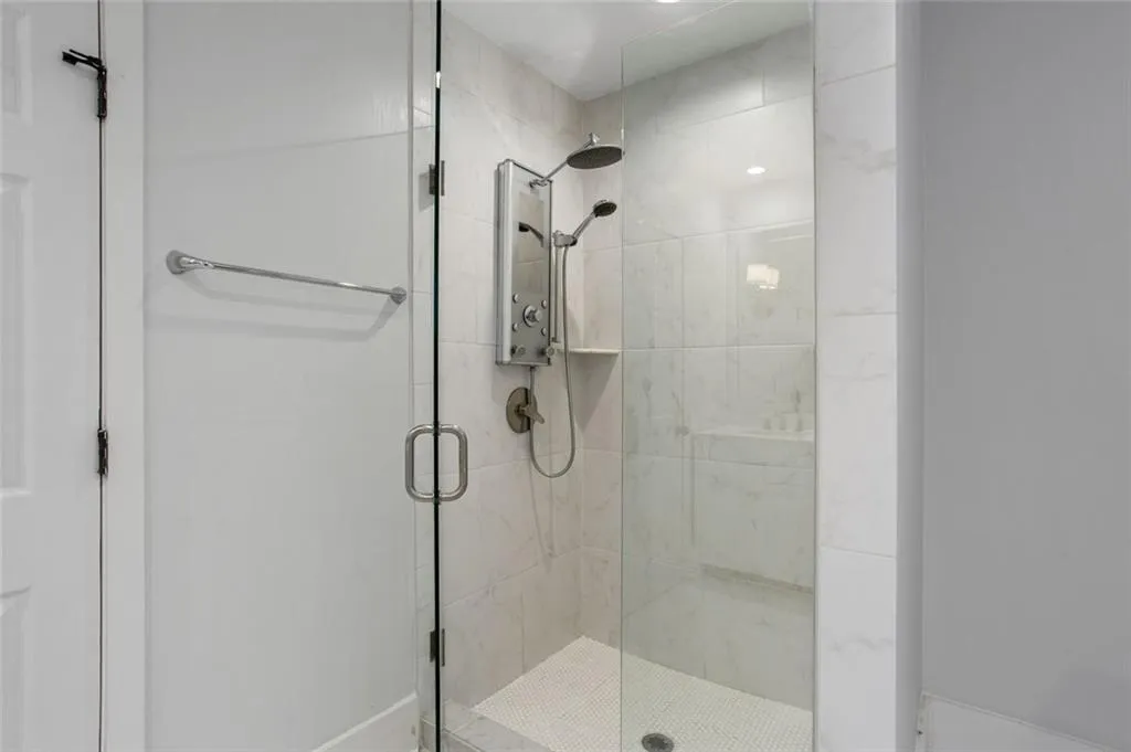 421 Golfview Rd Nw Road Nw, Atlanta, Georgia 30309, 5 Bedrooms Bedrooms, 0 ,4 BathroomsBathrooms,Residential,For Sale,421 Golfview Rd Nw Road Nw,7847849