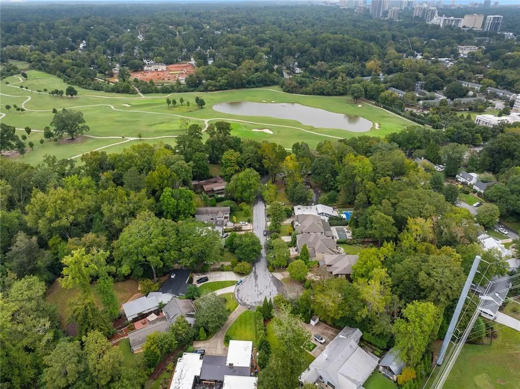 421 Golfview Rd Nw Road Nw, Atlanta, Georgia 30309, 5 Bedrooms Bedrooms, 0 ,4 BathroomsBathrooms,Residential,For Sale,421 Golfview Rd Nw Road Nw,7847849