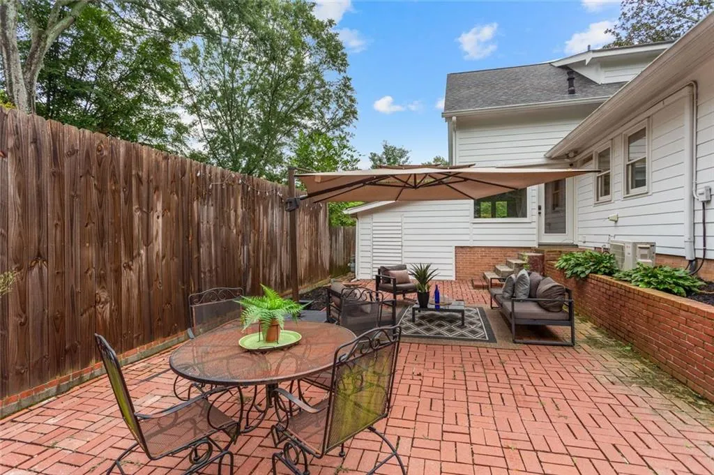 421 Golfview Rd Nw Road Nw, Atlanta, Georgia 30309, 5 Bedrooms Bedrooms, 0 ,4 BathroomsBathrooms,Residential,For Sale,421 Golfview Rd Nw Road Nw,7847849