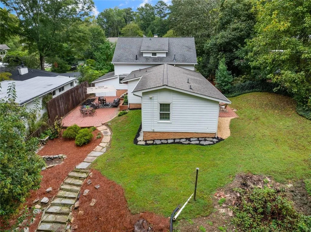 421 Golfview Rd Nw Road Nw, Atlanta, Georgia 30309, 5 Bedrooms Bedrooms, 0 ,4 BathroomsBathrooms,Residential,For Sale,421 Golfview Rd Nw Road Nw,7847849