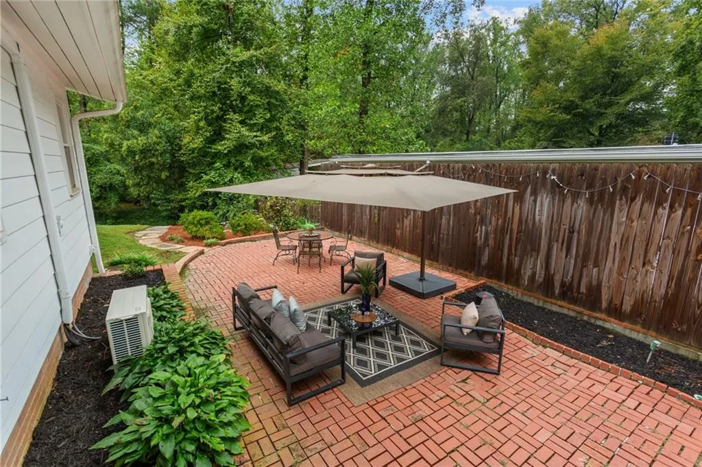 421 Golfview Rd Nw Road Nw, Atlanta, Georgia 30309, 5 Bedrooms Bedrooms, 0 ,4 BathroomsBathrooms,Residential,For Sale,421 Golfview Rd Nw Road Nw,7847849
