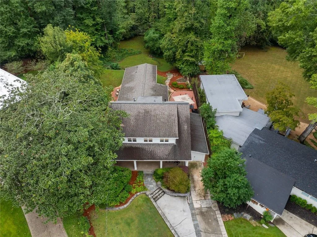 421 Golfview Rd Nw Road Nw, Atlanta, Georgia 30309, 5 Bedrooms Bedrooms, 0 ,4 BathroomsBathrooms,Residential,For Sale,421 Golfview Rd Nw Road Nw,7847849