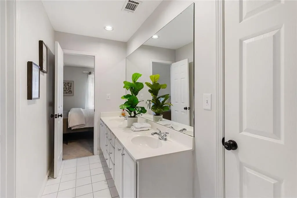 421 Golfview Rd Nw Road Nw, Atlanta, Georgia 30309, 5 Bedrooms Bedrooms, 0 ,4 BathroomsBathrooms,Residential,For Sale,421 Golfview Rd Nw Road Nw,7847849