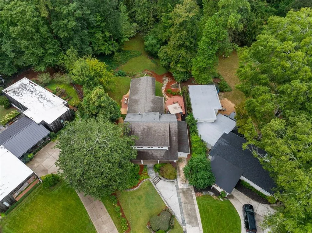 421 Golfview Rd Nw Road Nw, Atlanta, Georgia 30309, 5 Bedrooms Bedrooms, 0 ,4 BathroomsBathrooms,Residential,For Sale,421 Golfview Rd Nw Road Nw,7847849