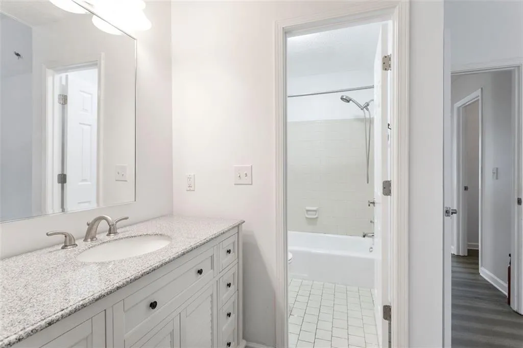 9133 Carroll Manor Drive, Atlanta, Georgia 30350, 2 Bedrooms Bedrooms, ,2 BathroomsBathrooms,Residential,Sold,9133 Carroll Manor Drive,7235578