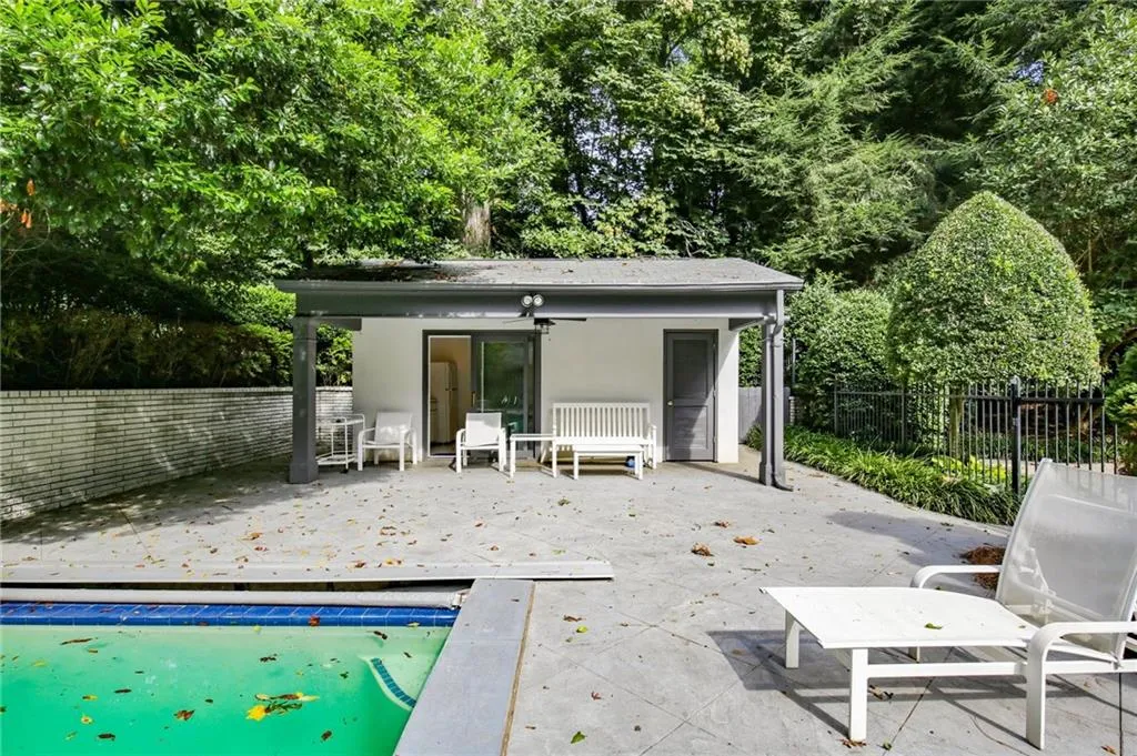 321 Forest Valley Court, Sandy Springs, Georgia 30342, 3 Bedrooms Bedrooms, ,2 BathroomsBathrooms,Residential,Sold,321 Forest Valley Court,7259399