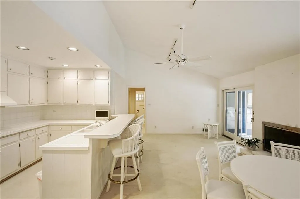 321 Forest Valley Court, Sandy Springs, Georgia 30342, 3 Bedrooms Bedrooms, ,2 BathroomsBathrooms,Residential,Sold,321 Forest Valley Court,7259399